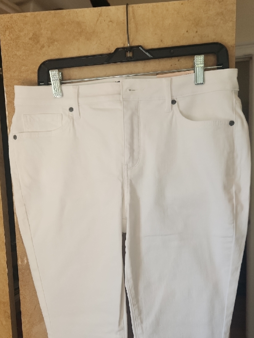 SALE ! SALE -NWT- BRAND <NYDJ >White Skinny Jeans for Women - Picture 2 of 10